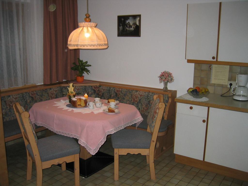 Mehlerhof Apartment Tux Room photo
